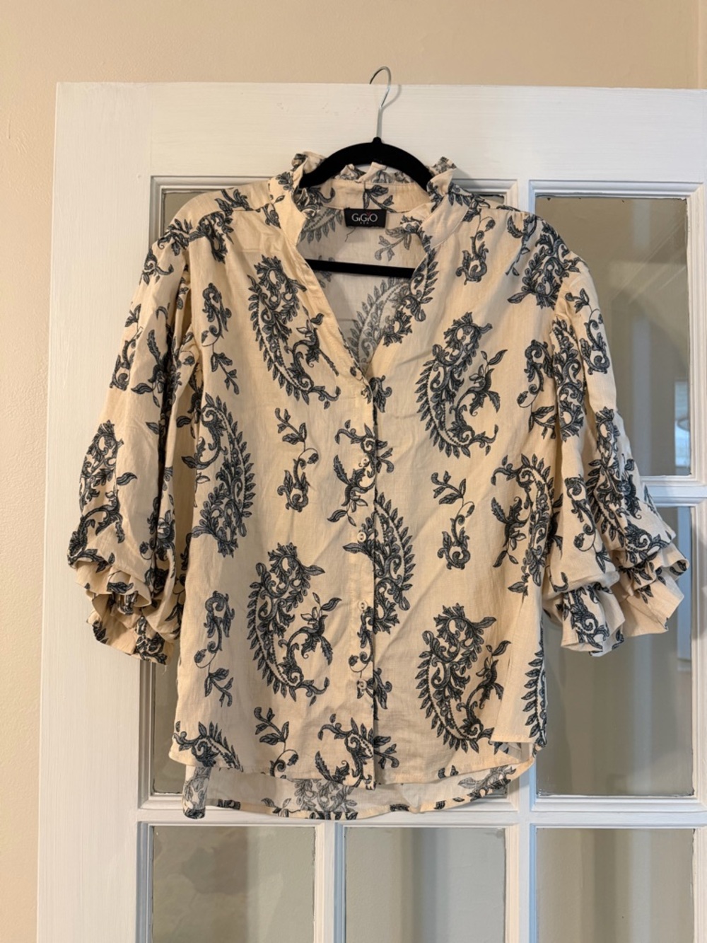 GiGio Beige Paisley Ruffle-Sleeve Button Front Top